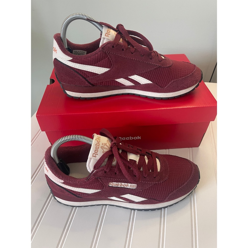 Reebok Classic Renaissance Burgundy Maroon Suede Sneakers Womens 8.5
